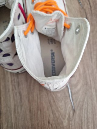 Converse pintadas a mano Talla 40.