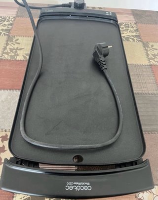 Plancha Cecotec 2000W