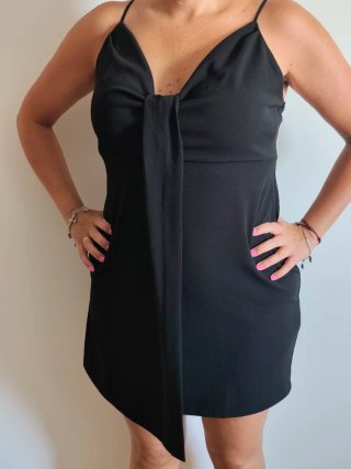 Vestido negro Zara