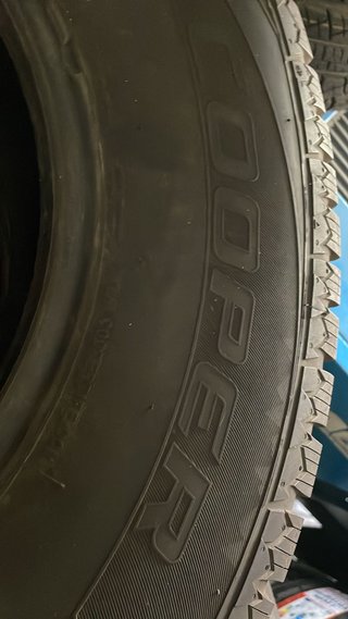 245 70 16 T COOPER RUEDA SEMINUEVA OPORTUNIDAD