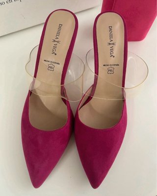 Zapatos y bolso fiesta Daniela Vega fucsia
