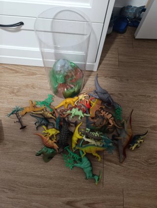 Lote de dinosaurios de juguete