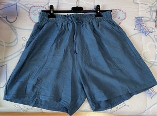 Pantalón corto azul