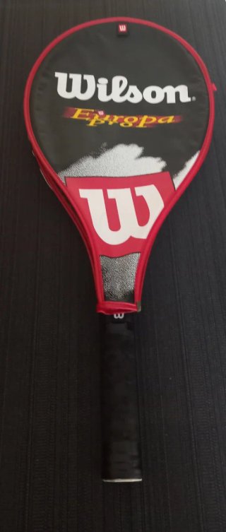 Raqueta Wilson Europa Series + Funda