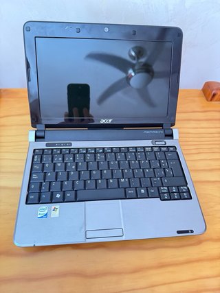 Acer Aspire One KAV10 Netbook negro