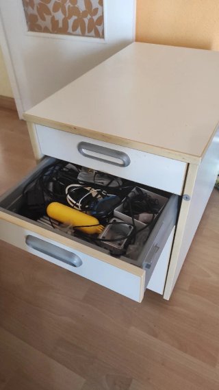 Cajonera auxiliar con ruedas