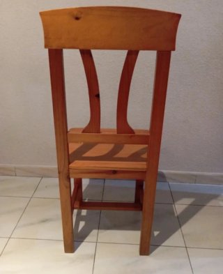 Mesa de madera con 6 sillas