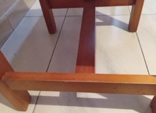 Mesa de madera con 6 sillas