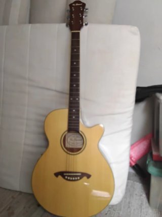 Guitarra Acústica Eléctrica con funda de tela