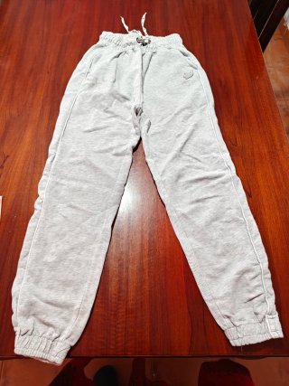 Pantalones chándal adolescente gris y negro