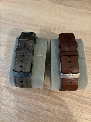 2 Orologi Detomaso, uno blu e uno verde