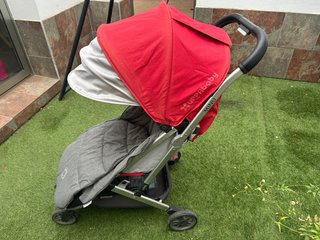 Silla de paseo Uppababy Minu Roja