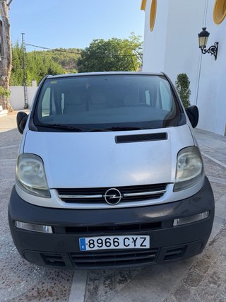 Opel Vivaro 2004