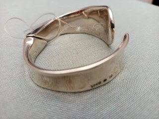 Brazalete Plata Ley Uno de 50 mujer