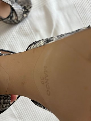 Sandalias de tacón Mango estampado serpiente