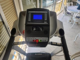 Cinta de correr BLADEZ TR101i