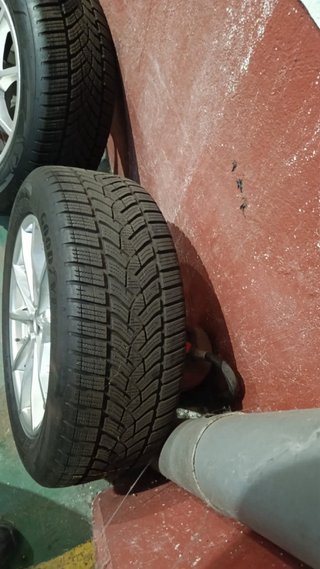 Llantas BMW Originales con Neumáticos Goodyear