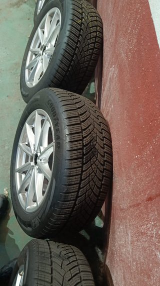Llantas BMW Originales con Neumáticos Goodyear
