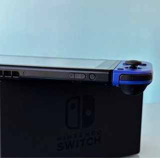 Console Nintendo Switch + Custodia
