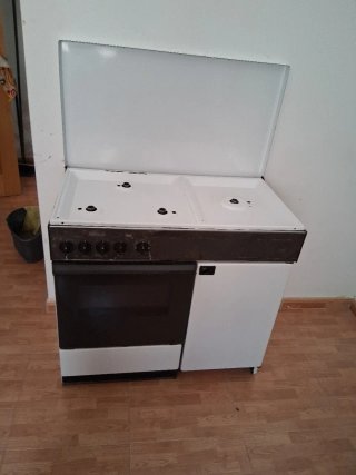 Cocina de gas con horno...
