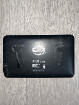 Tablet e cellulare per parti