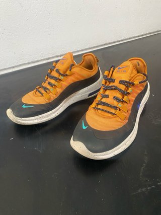 Zapatillas Nike Air Max Naranja y Negro
