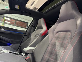 Volkswagen Golf VIII GTI DSG 2.0 TSI 245 cv.