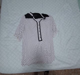 Camiseta Zara lunares