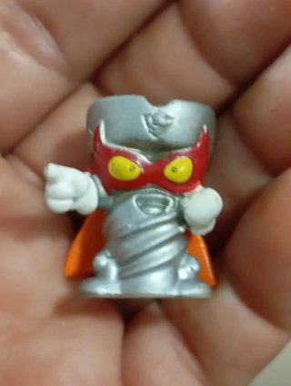 Lord Twister Figura Coleccionable
