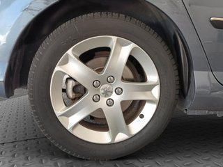 PEUGEOT 407 SW 2.0 HDi 136 ST CONFORT PACK