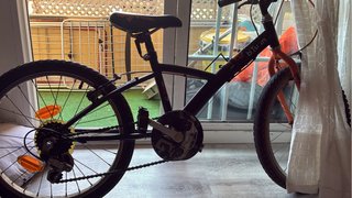 Bicicleta infantil BTWIN en buen estado