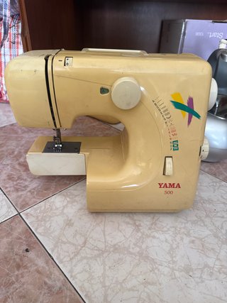 Máquina de coser YAMA 500