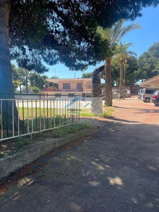 Chalet en venta en Crevillent