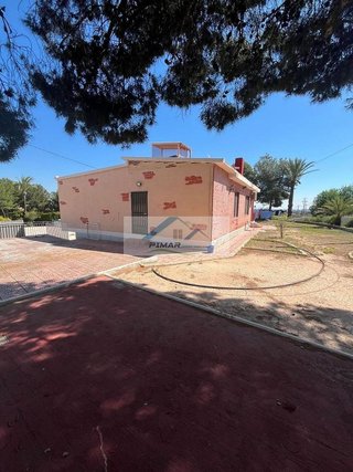 Chalet en venta en Crevillent