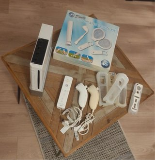 Lote Nintendo Wii + Wii Sports