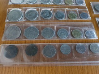 Lote monedas Franco Rey y extranjeras