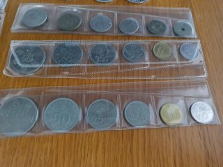 Lote monedas Franco Rey y extranjeras