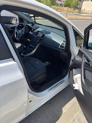Opel Astra J
