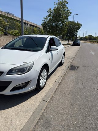 Opel Astra J