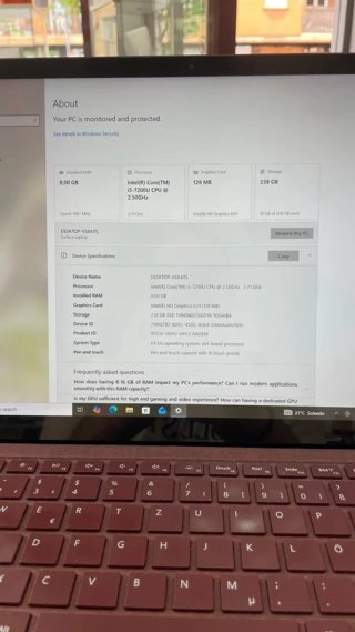 Microsoft Surface Laptop 256GB i5 8GB RAM