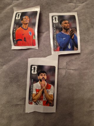 Cromos FIFA: Van Dijk, Camavinga, Gvardiol