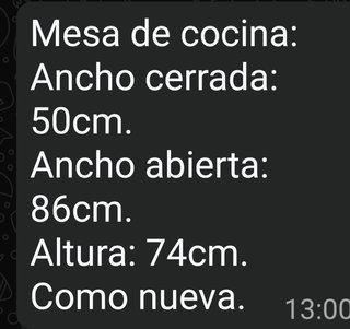 Mesa de cocina blanca de madera