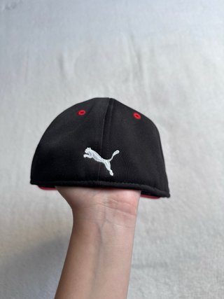 Gorra Puma Negra y Roja