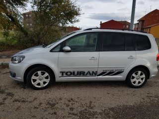 Volkswagen Touran 2011