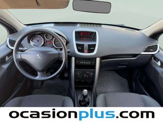 Peugeot 207 1.4i Access 54 kW (75 CV)