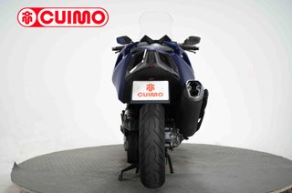 KYMCO AK 550