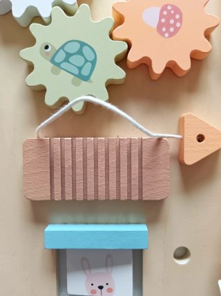 Tabla de juegos para bebé de madera
