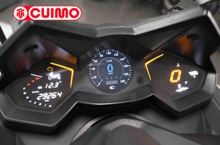 KYMCO AK 550