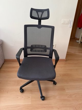 Silla ergonómica de oficina negra