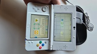 Nintendo New 3DS Bianca con caricatore